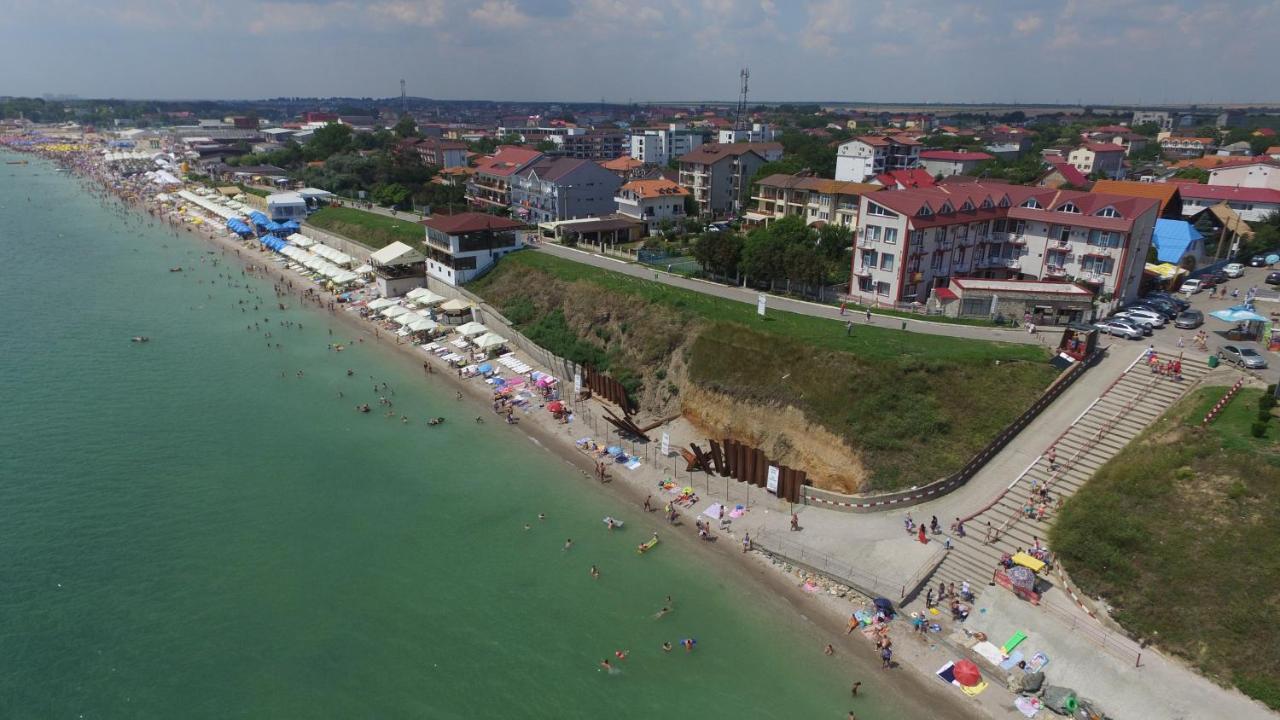 Vila Julia คอสติเนช ภายนอก รูปภาพ