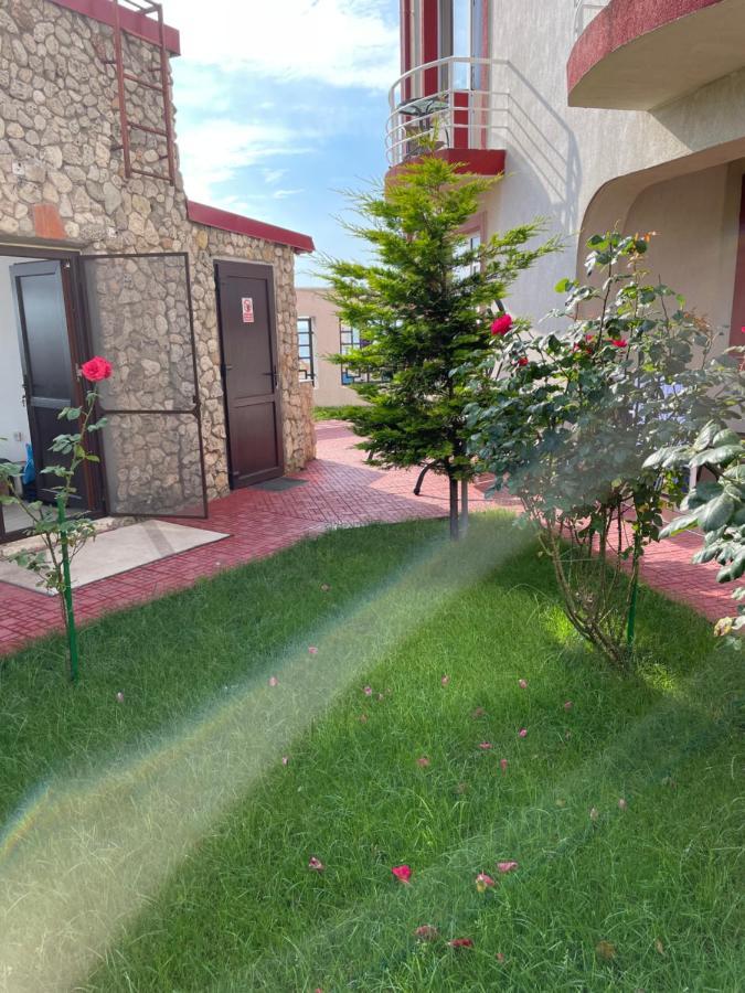 Vila Julia คอสติเนช ภายนอก รูปภาพ